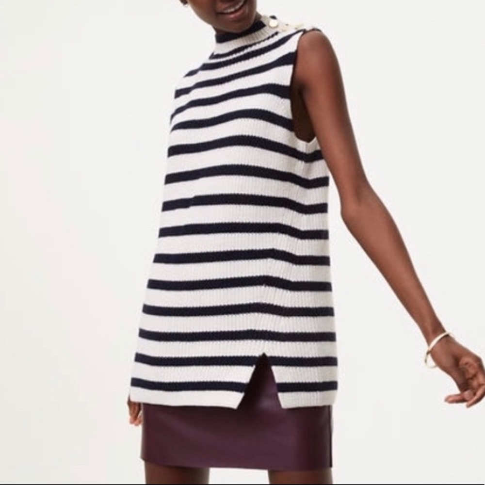 Loft knit sweater crowlneck sleeveless gold button